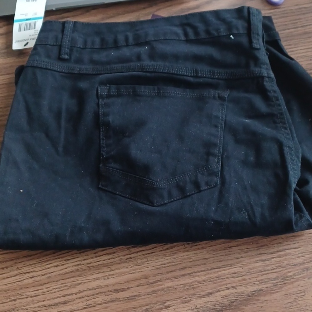 Gloria Vanderbilt Rachel Slimming Bermuda Shorts NWT, 20W, black - Picture 4 of 12